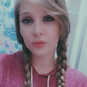 Meet your Posher, Jade